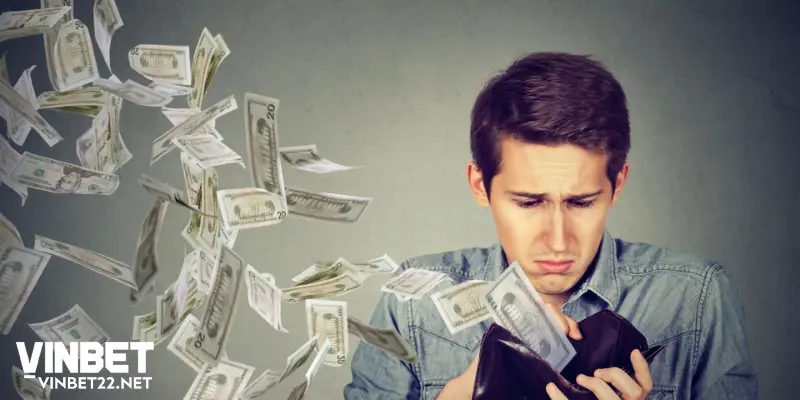 Mơ đánh bài thua tiền và cảm thấy lo lắng